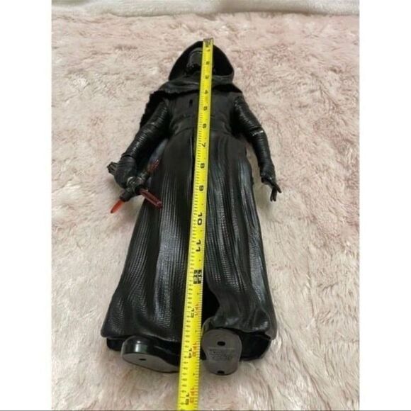 Star Wars Kylo Ren action figure - Picture 7 of 7